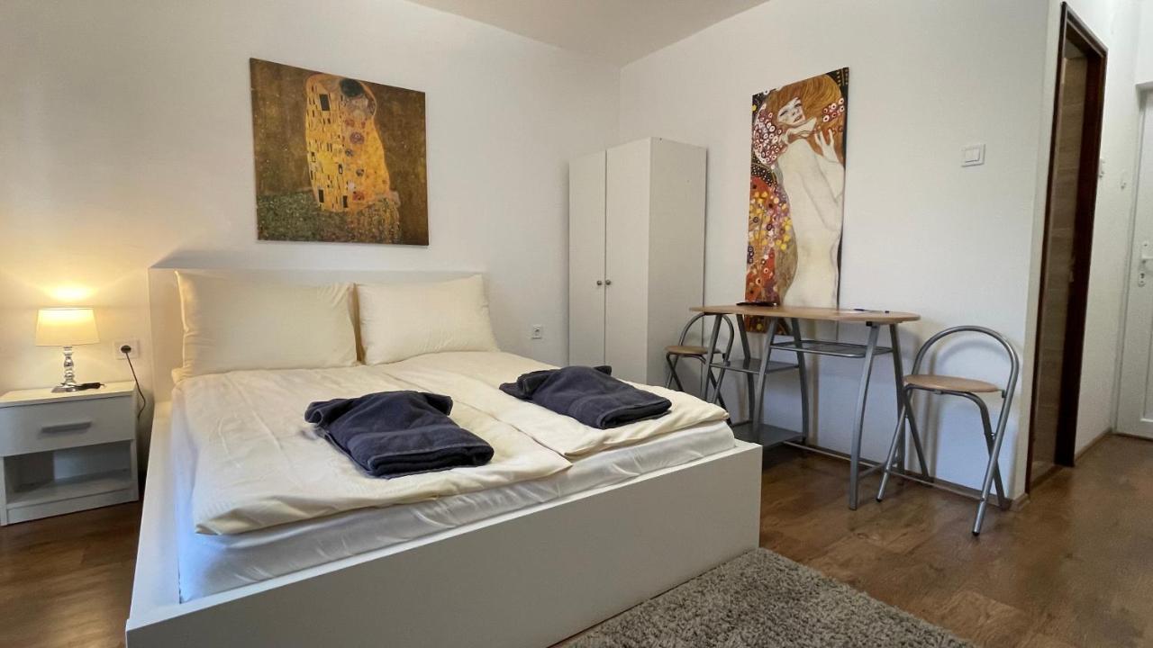 City Apartman Balatonföldvár Buitenkant foto